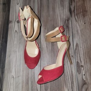 Sued amd leather heels Lilian brand